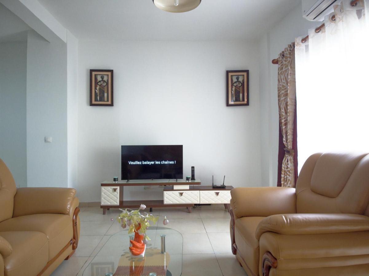 Nomsa Zen Appartement Abaga Kültér fotó
